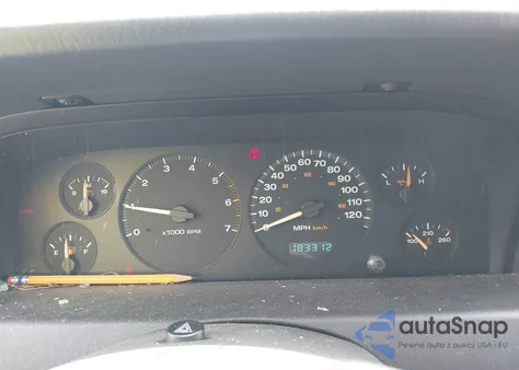 2004 Jeep Grand Cherokee Laredo z USA, uszkodzony, nr VIN 1J4GW48SX4C367268